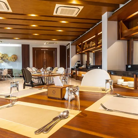 Grand Hotel Vientiane-2